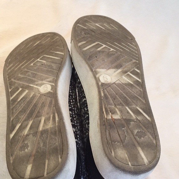 Mission High Top Sneakers - Picture 4 of 6